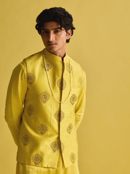 Chartreuse Bandhi